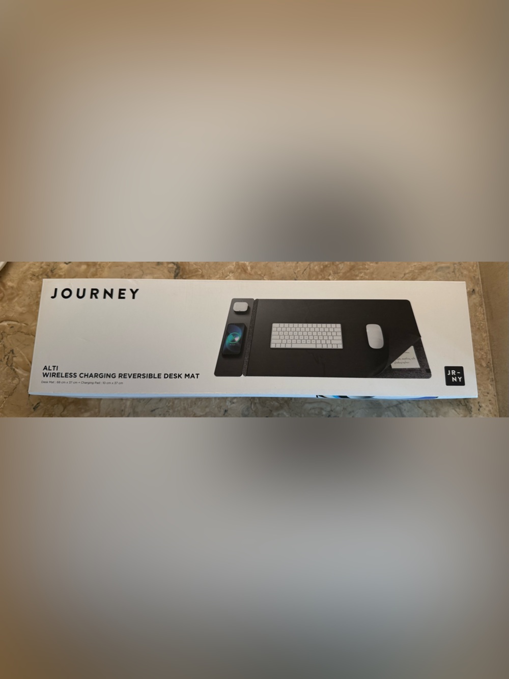 Journey ALTI Black Wireless Charging Reversible Desk Mat